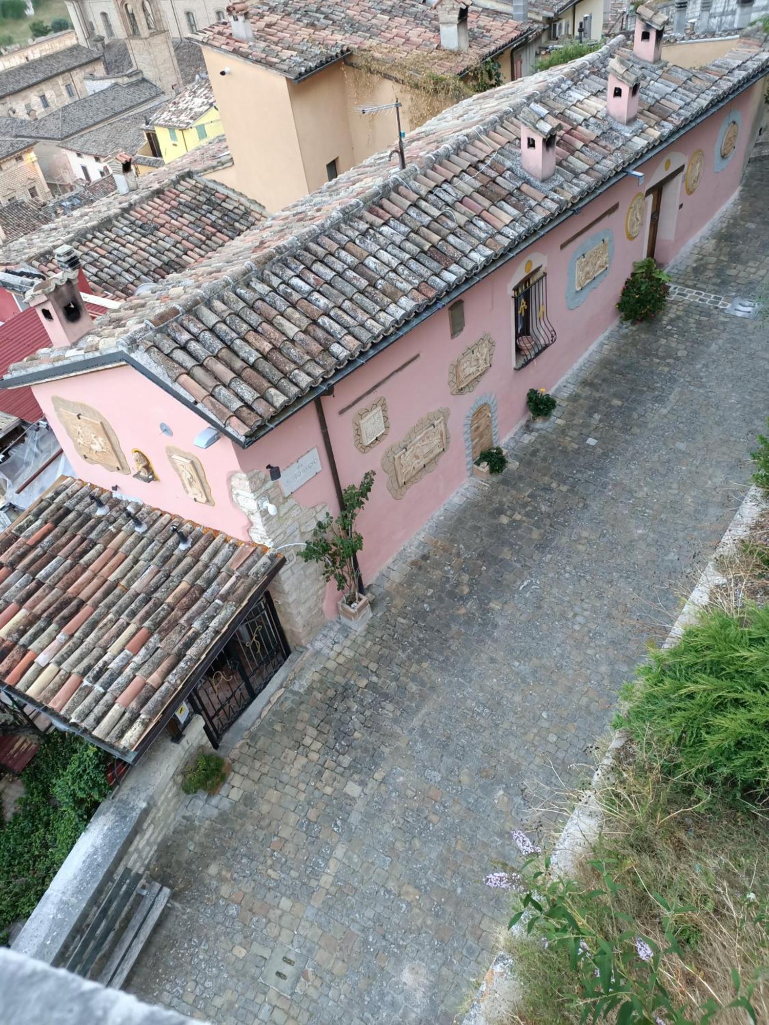 Hotel La Corte Alta Fossombrone Exteriér fotografie